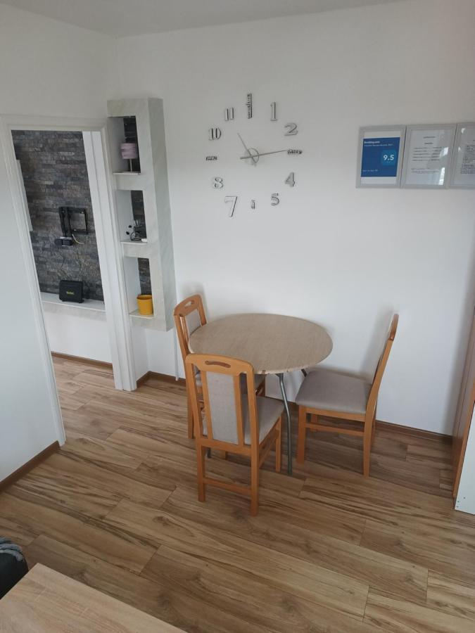 Ferienwohnung stan na dan IM Užice Exterior foto