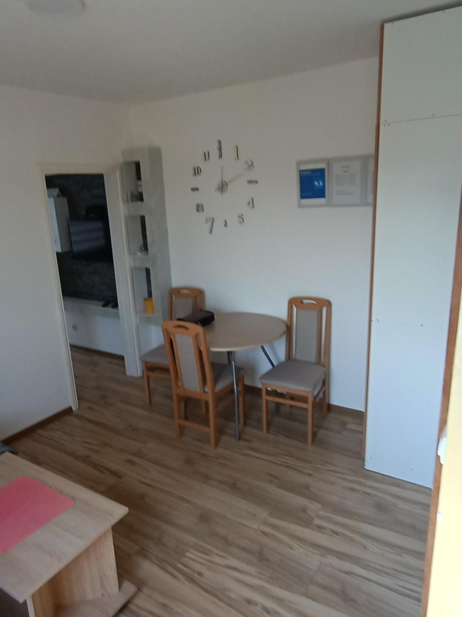 Ferienwohnung stan na dan IM Užice Exterior foto